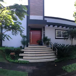 Em Linda Casa Em Jurere Internacional Quarto em Acomodações Particulares
